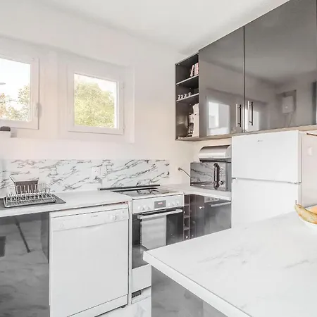 Stunning In With Wifi Holiday home Royan