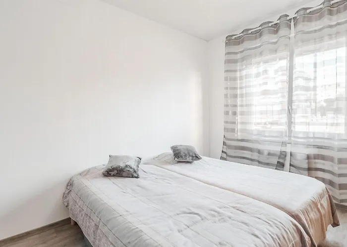 Stunning In With Wifi * Royan